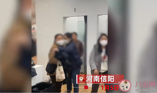 优衣库遭掀帘女子男友发声说了什么 如何看待男童进女子试衣间