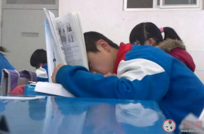 委员建议将中小学生睡眠质量纳入考核是为什么 中小学生睡眠的重要性