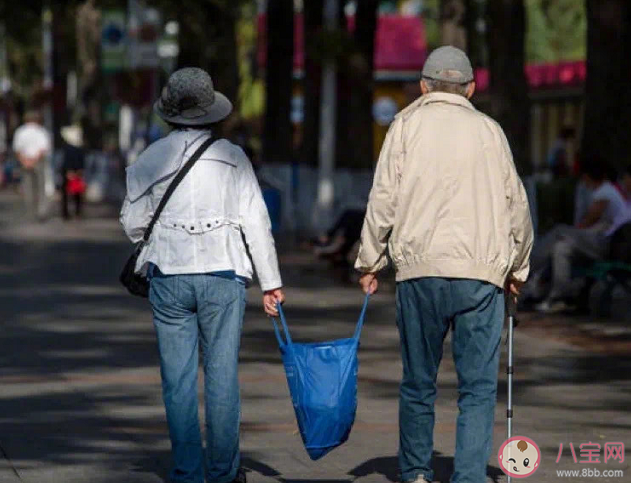 全职儿女现象反映了什么 全职儿女和啃老有什么不同