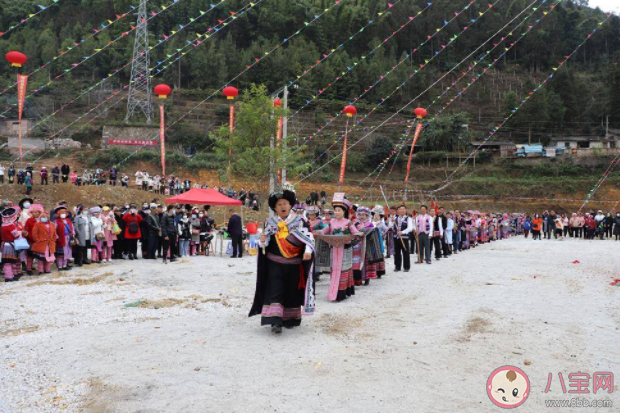 四川兴文的苗族花山节中最隆重的活动是 蚂蚁新村6月30日答案