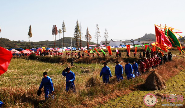 赶茶场是以什么为中心的综合性传统民俗文化事项 蚂蚁新村9月18日答案