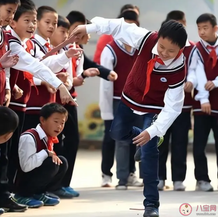 多地回应课间10分钟变课间圈养 如何看待课间圈养的现象