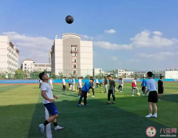 深圳小学初中明年起每天1节体育课 体育课到底重不重要