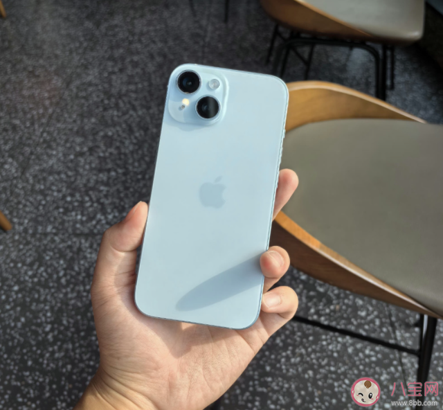 iPhone15价格跳水后销量霸榜前三 iPhone15价格为什么降了