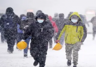 南方多地开启暴雪模式是怎么回事 暴雪天气出门要注意些什么