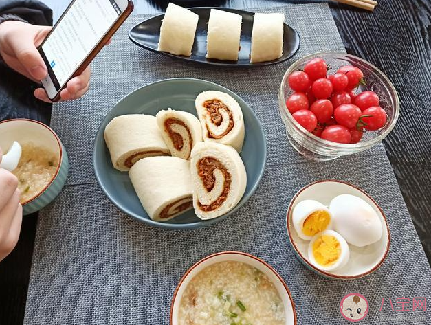 不吃早饭比不吃晚饭危害更大吗 早饭应该怎么吃